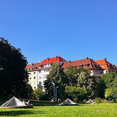 Zimmer Mit Parkblick Stuttgart Buitenkant foto